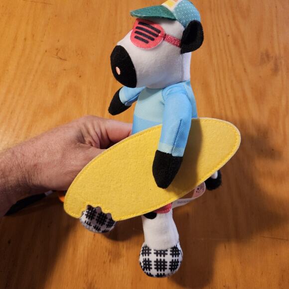 Chick-fil-A Surfer Cow Plush 2022 Chikin Iz Rad Stuffed Toy Promo Gift - Picture 3 of 10